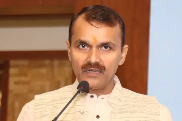 'IAS Officer who held powerful post in J&K gets extension in Deputation tenure'